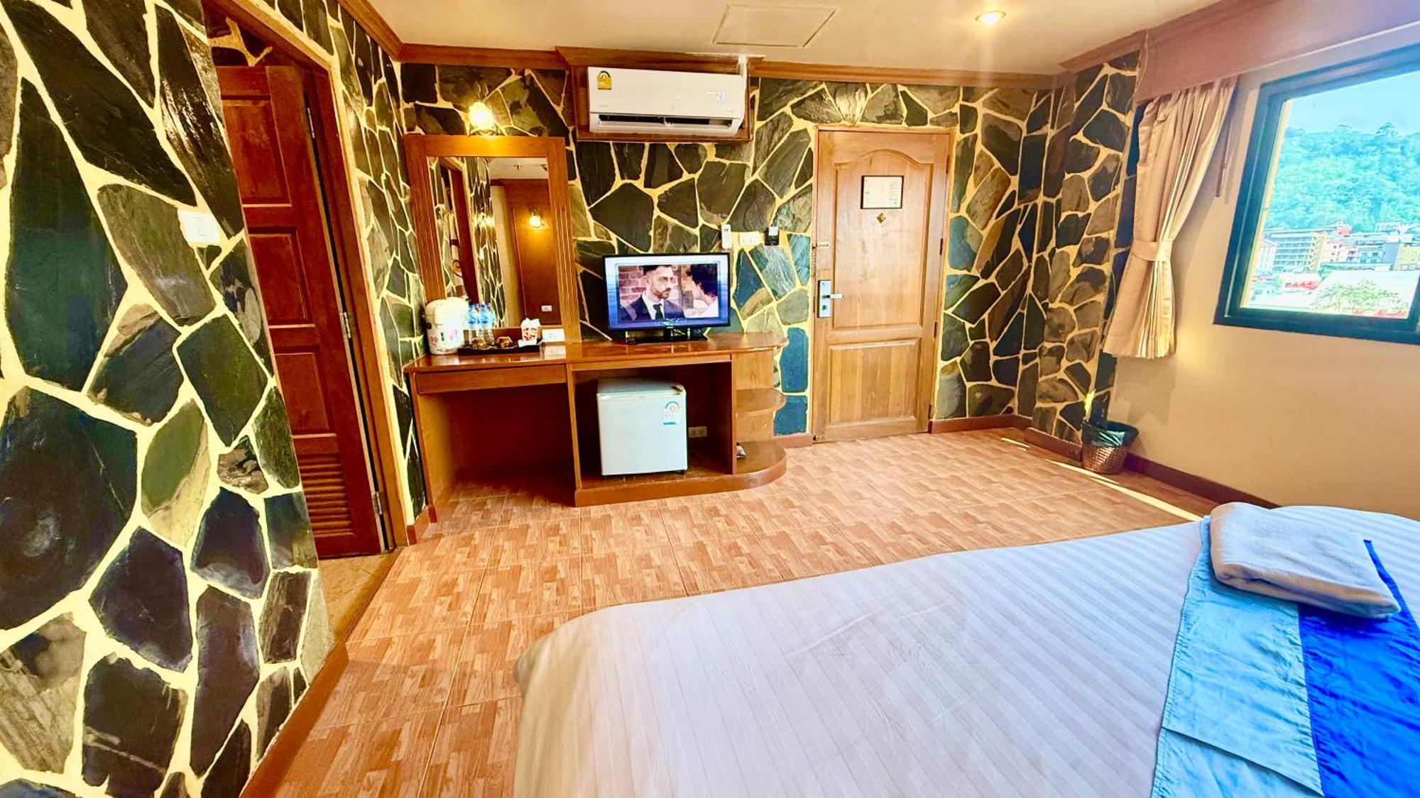 Tiger Lounge 3*