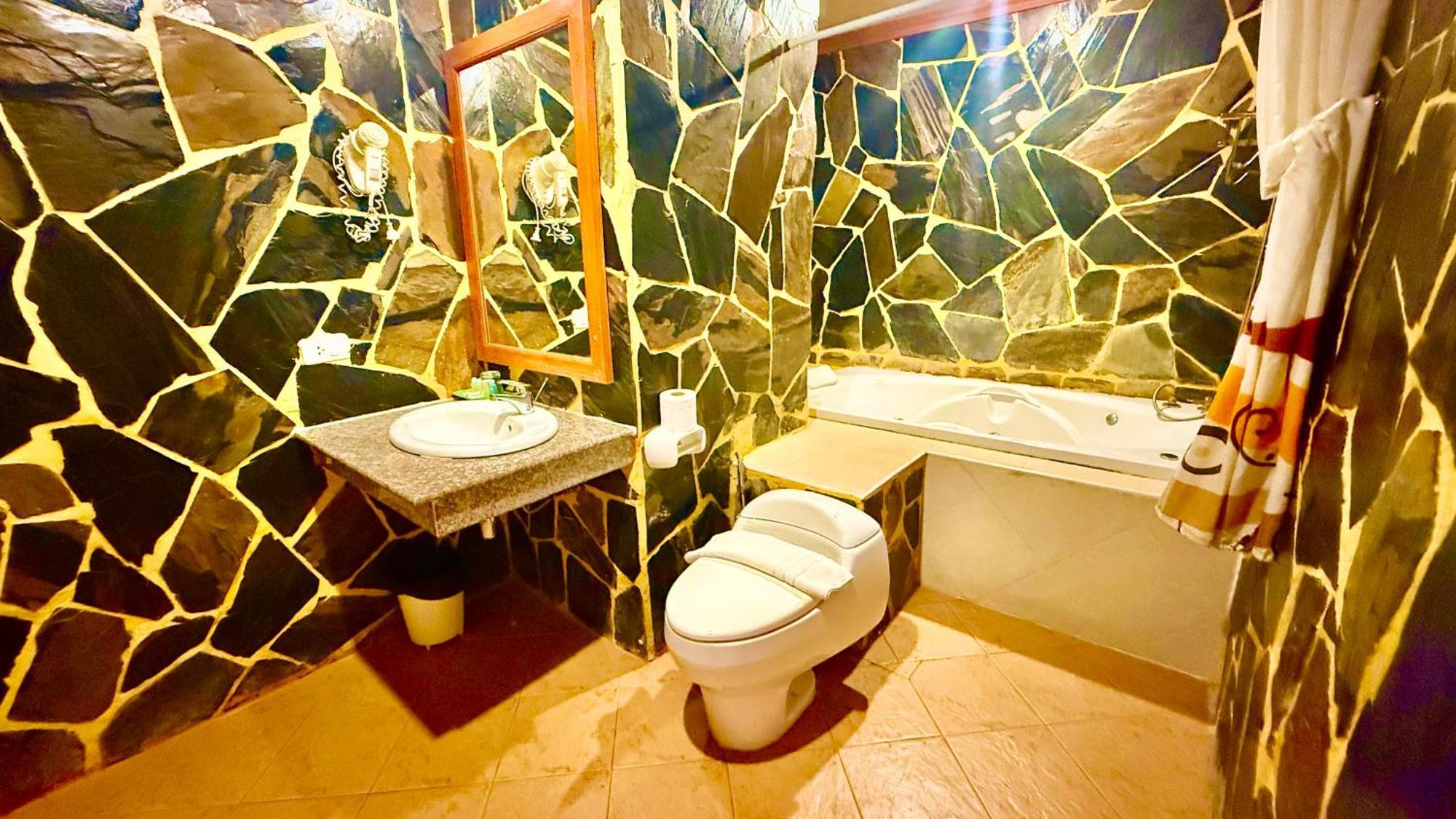 Tiger Lounge 3* Patong